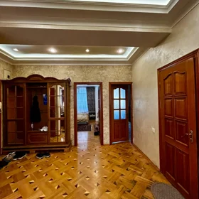 In Baku 100.0 m² apartment is for rent - Image 5