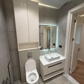 In Baku 148.0 m² apartment is for sale - Image 4