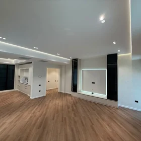 In Baku 148.0 m² apartment is for sale - Image 10