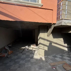 In Khirdalan 190.0 m² house with 5.0 rooms is for sale - Image 4