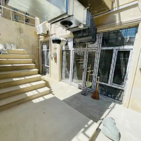 In Baku 250.0 m² commercial is for rent - Image 3