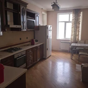 In Baku 135.0 m² apartment is for sale - Image 8