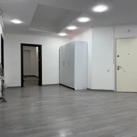 In Baku 250.0 m² office is for rent - Image 6