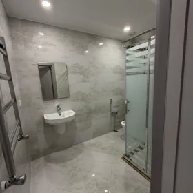 In Baku 87.0 m² apartment is for rent - Image 2