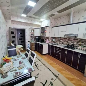 In Xətai rayonu 100.0 m² apartment is for rent - Image 2