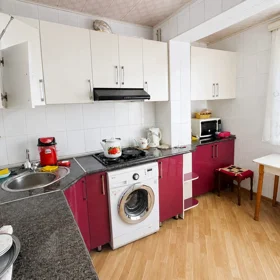 In Baku 75.0 m² apartment is for sale - Image 8
