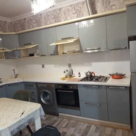 In Baku 90.0 m² apartment is for rent - Image 2