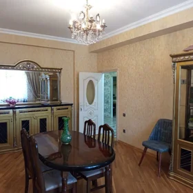 In Baku 90.0 m² apartment is for rent - Image 3