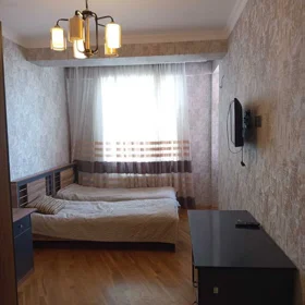 In Baku 90.0 m² apartment is for rent - Image 6