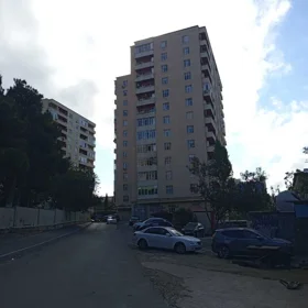 In Baku 90.0 m² apartment is for rent - Image 10