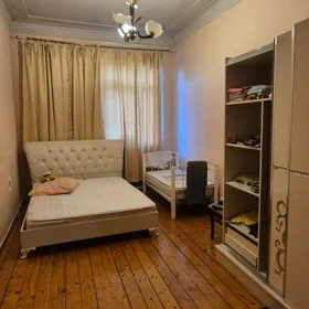 In Baku 90.0 m² apartment is for rent - Image 6