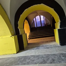 In Səbail rayonu 200.0 m² commercial is for rent - Image 2