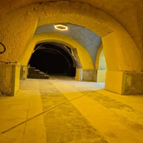 In Səbail rayonu 200.0 m² commercial is for rent - Image 5