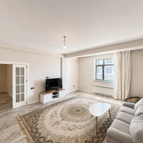 In Baku 130.0 m² apartment is for sale - Image 4