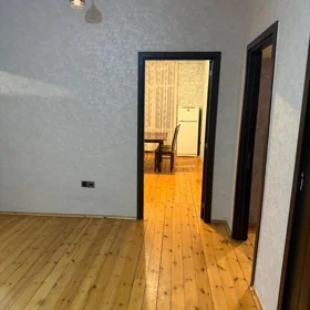 In Baku 90.0 m² apartment is for rent - Image 8