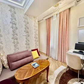 In Baku 160.0 m² apartment is for sale - Image 2