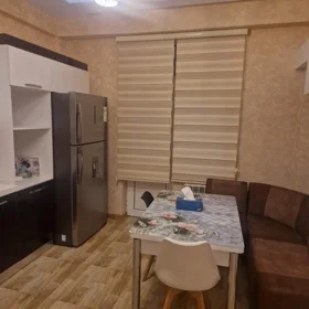 In Baku 110.0 m² apartment is for rent - Image 10