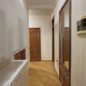 In Baku 100.0 m² apartment is for rent - Image 4