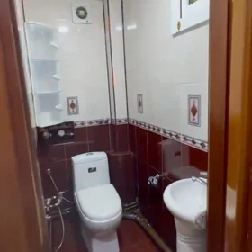 In Baku 100.0 m² apartment is for rent - Image 7