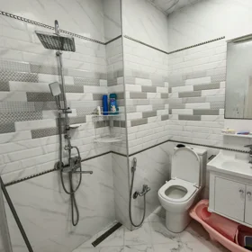 In Khirdalan 70.0 m² apartment is for sale - Image 9