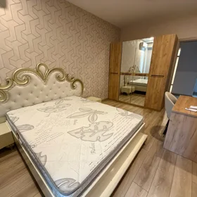 In Baku 180.0 m² apartment is for sale - Image 7