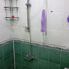 In Khirdalan 128.0 m² house with 5.0 rooms is for sale - Image 2