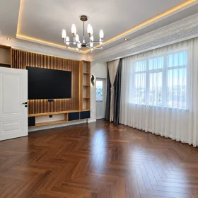 In Khirdalan 108.0 m² apartment is for sale - Image 3