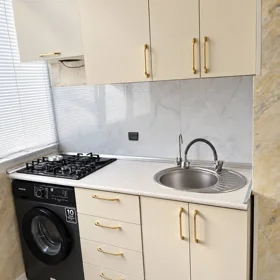 In Baku 65.0 m² apartment is for rent - Image 2