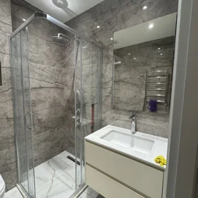 In Baku 80.0 m² apartment is for rent - Image 8