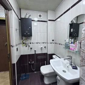 In Sumgayit 70.0 m² apartment is for sale - Image 3