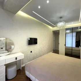 In Baku 105.0 m² apartment is for sale - Image 10