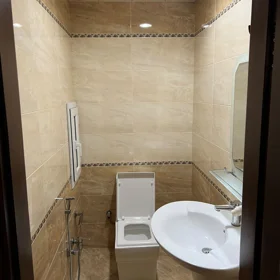 In Baku 130.0 m² apartment is for rent - Image 2