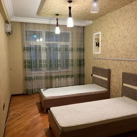 In Baku 130.0 m² apartment is for rent - Image 6