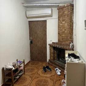 In Baku 115.0 m² apartment is for sale - Image 2