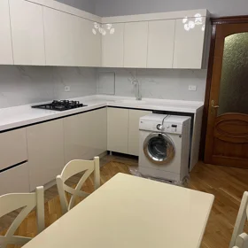 In Baku 91.0 m² apartment is for rent - Image 7