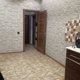 In Baku 80.0 m² apartment is for rent - Image 9