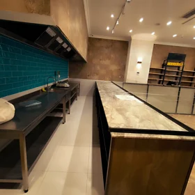 In Baku 200.0 m² commercial is for rent - Image 9