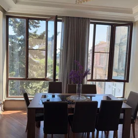 In Baku 90.0 m² apartment is for sale - Image 4