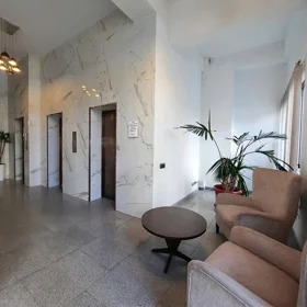In Baku 95.0 m² apartment is for sale - Image 2