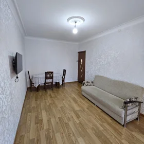 In Baku 60.0 m² apartment is for rent - Image 3