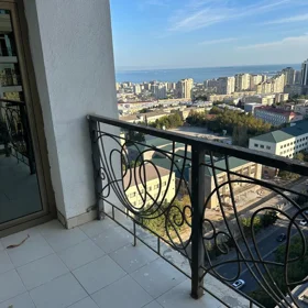 In Baku 100.0 m² apartment is for rent - Image 8