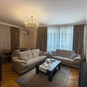 In Baku 110.0 m² apartment is for sale - Image 4