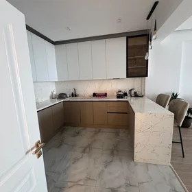 In Baku 110.0 m² apartment is for rent - Image 8