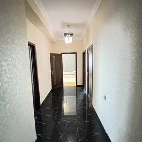 In Baku 147.0 m² apartment is for sale - Image 10