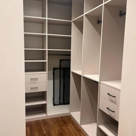 In Baku 110.0 m² apartment is for rent - Image 2