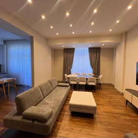 In Baku 110.0 m² apartment is for rent - Image 4
