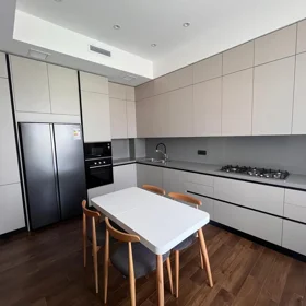 In Baku 110.0 m² apartment is for rent - Image 6