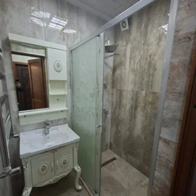 In Baku 70.0 m² apartment is for rent - Image 2