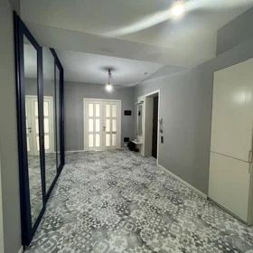 In Baku 135.0 m² apartment is for sale - Image 3