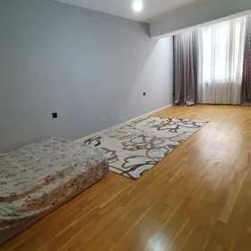 In Baku 135.0 m² apartment is for sale - Image 4